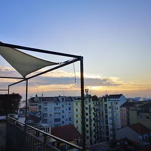 https://milan-skyline-apartment.it-lombardy.com