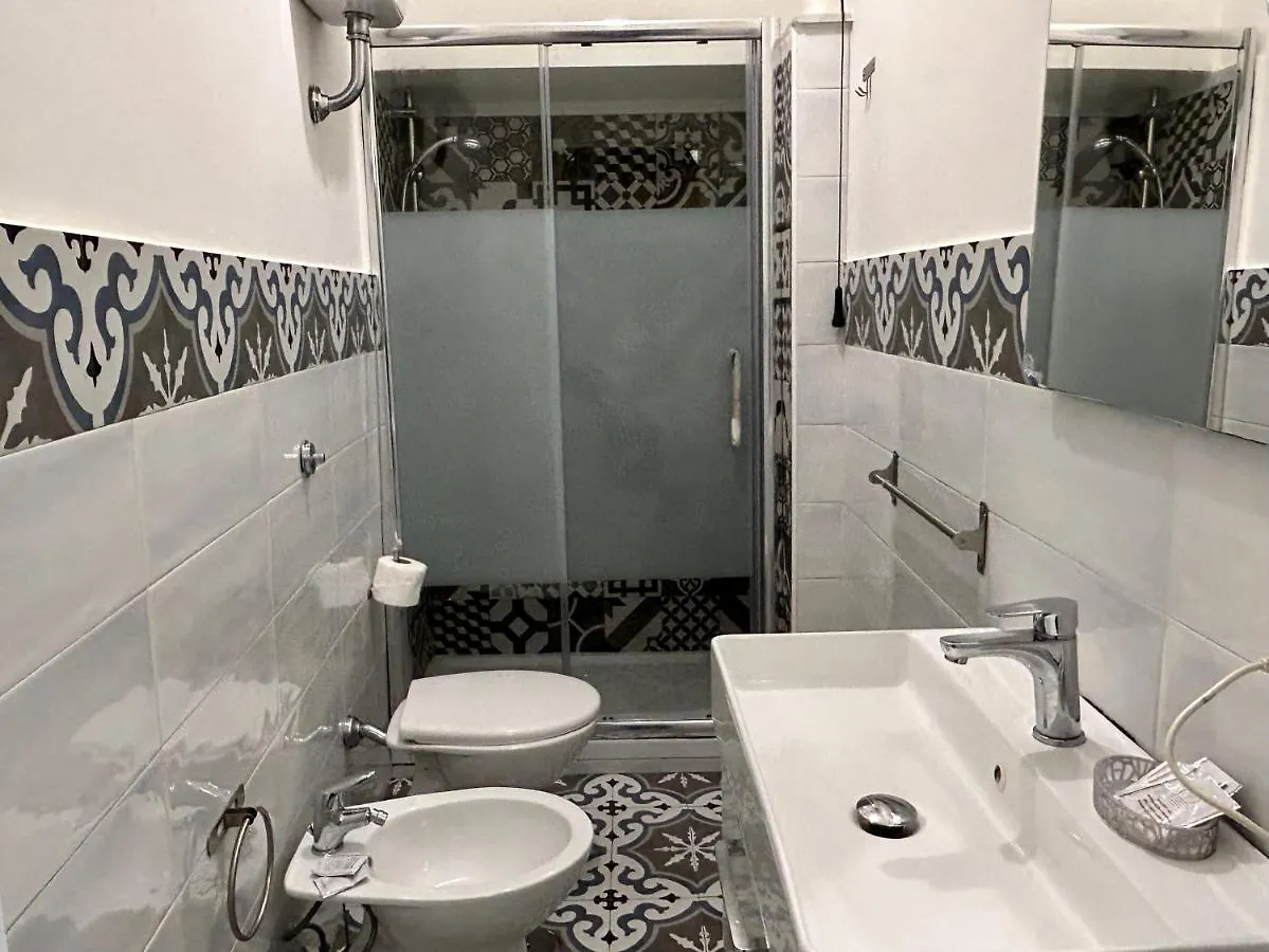 Tribunali Apartments نابولي 0*,