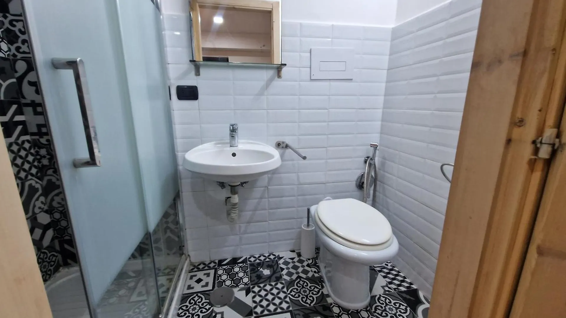 Tribunali Apartments نابولي إيطاليا